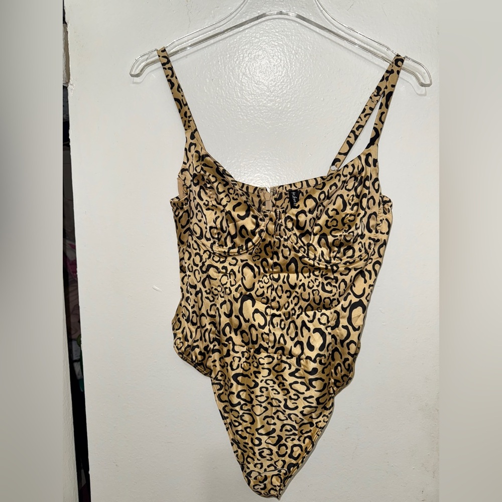 💛 For Love & Lemons Leopard Satin Bodysuit – Size XL